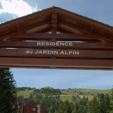 Apartment Renove A 1850, Skis Aux Pieds, 4 Pers, Parking Inclus - Fr-1-575-247 Courchevel